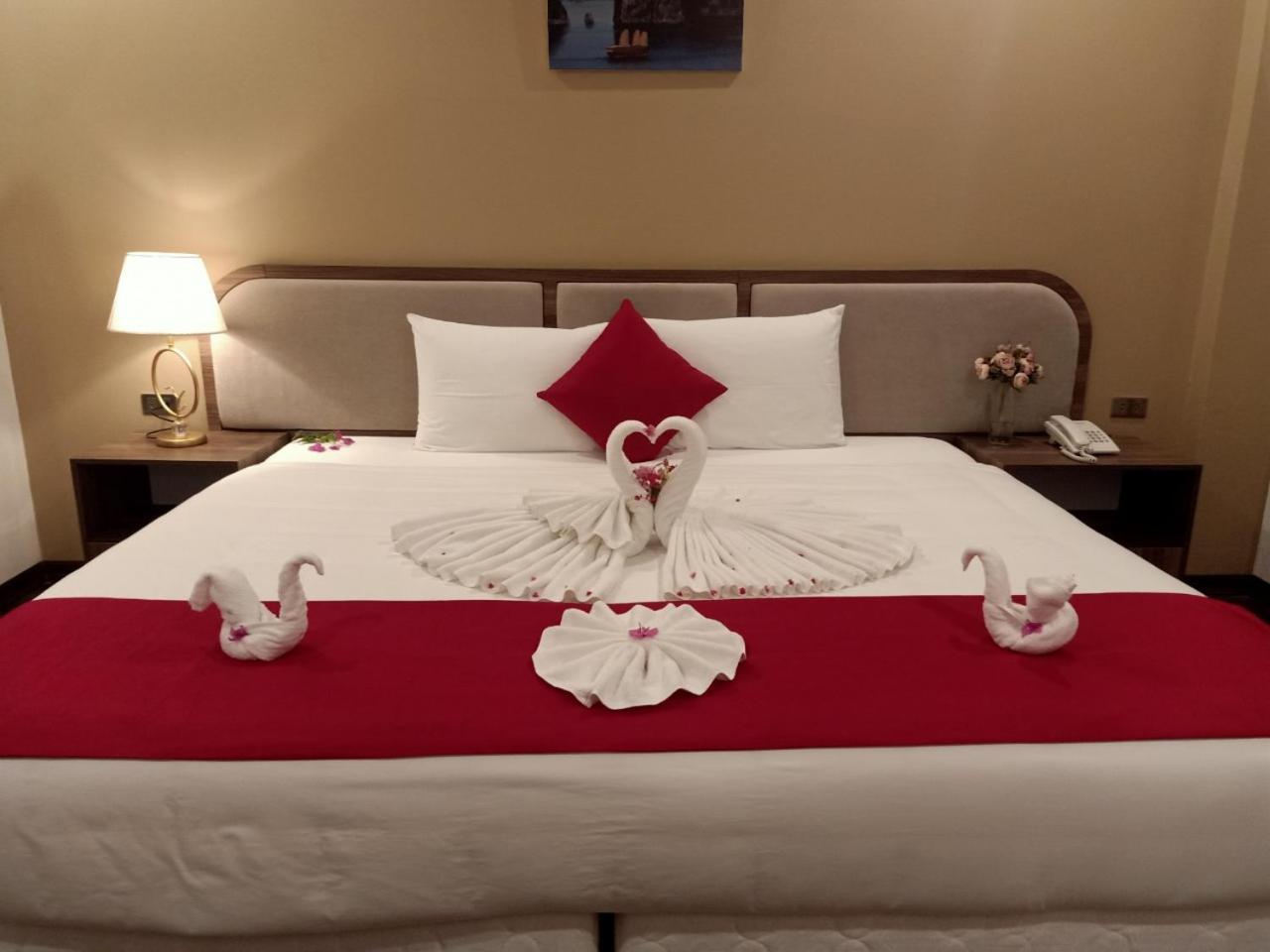 Lantana Ha Long Hotel E409 Sunplaza Pho Di Bo, Bai Chay, Ha Long Buitenkant foto