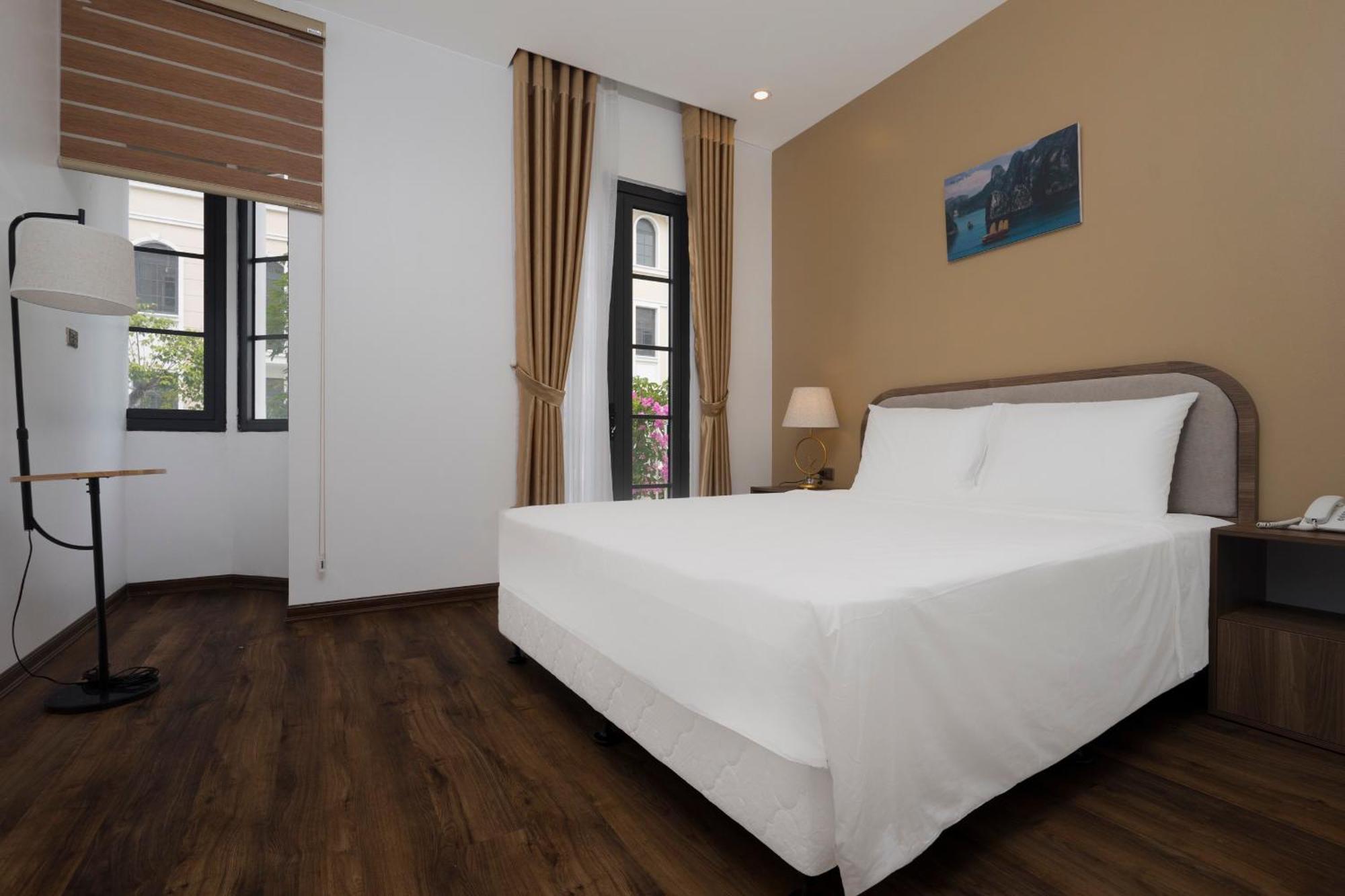 Lantana Ha Long Hotel E409 Sunplaza Pho Di Bo, Bai Chay, Ha Long Buitenkant foto